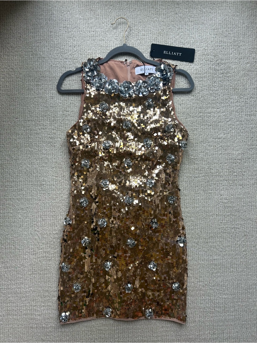 Elliatt Noelle Gold Sequin Floral Dress NEW never worn